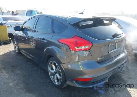 2016 Ford Focus St from USA, damaged, VIN 1FADP3L92GL239671